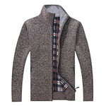 Load image into Gallery viewer, Men sweater cardigan
