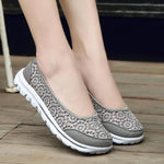 Load image into Gallery viewer, Women&#39;s Lace Screen Breathable Net Flat Shoes
