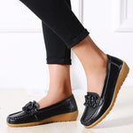 Load image into Gallery viewer, Women Solid Color Bowknot Casual Loafers
