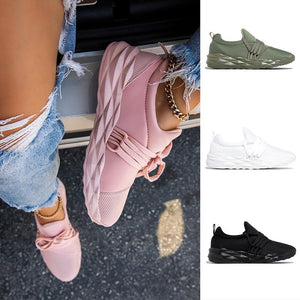 COMFY LIGHTWEIGHT SNEAKERS