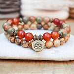 Load image into Gallery viewer, Agate Lotus Pendant Beaded Bracelet
