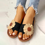 Load image into Gallery viewer, Toe Post Flower Design Flat Sandals
