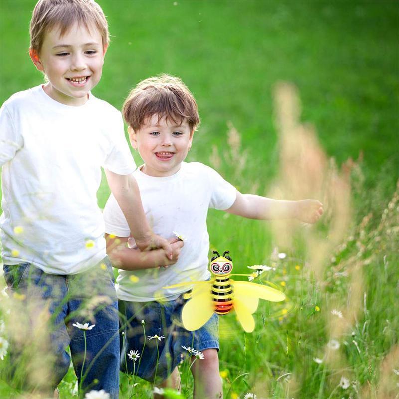 Electric Infrared Sensor Bee Flying Toys